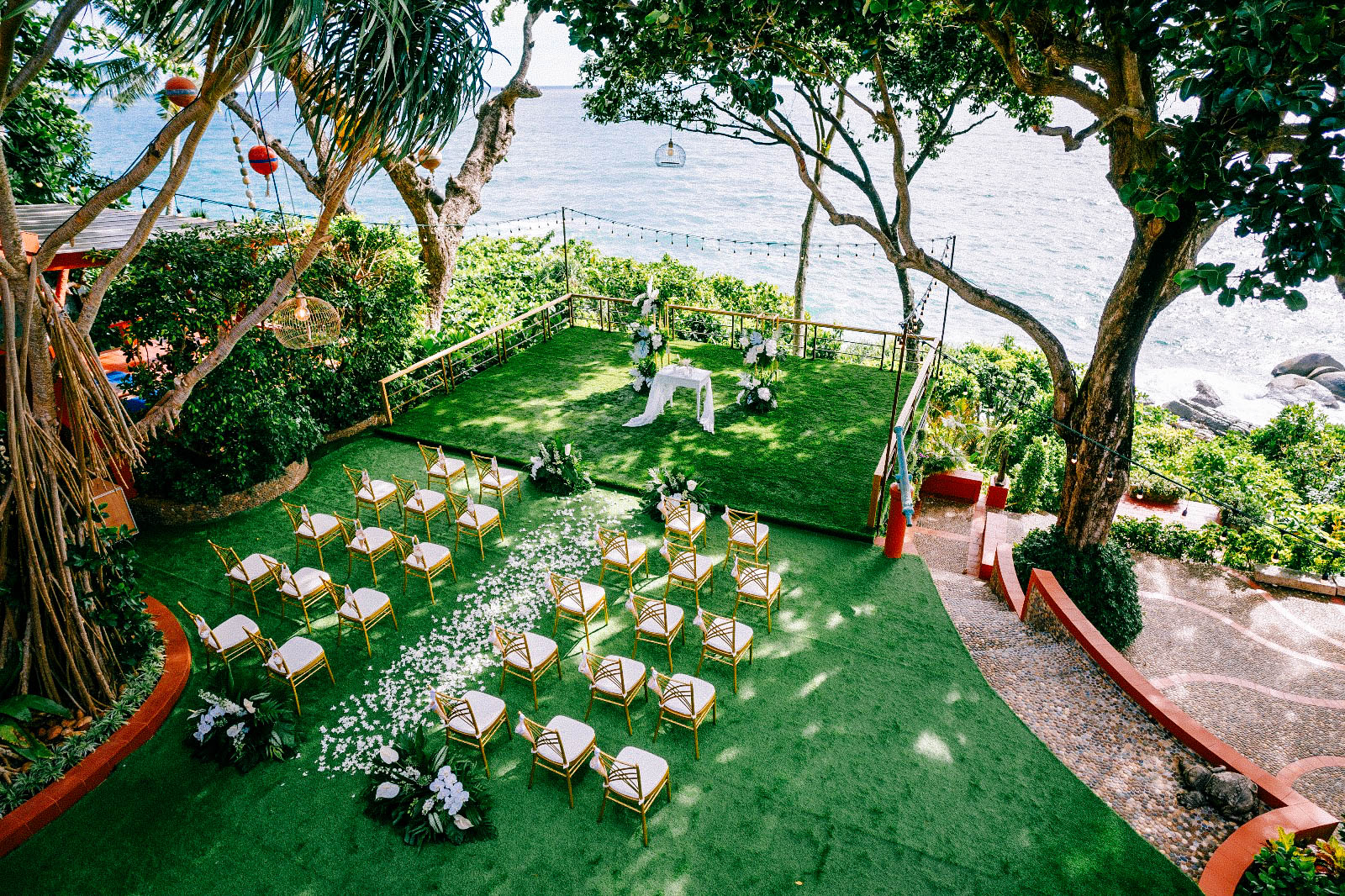 Mom Tri's Villa Royale