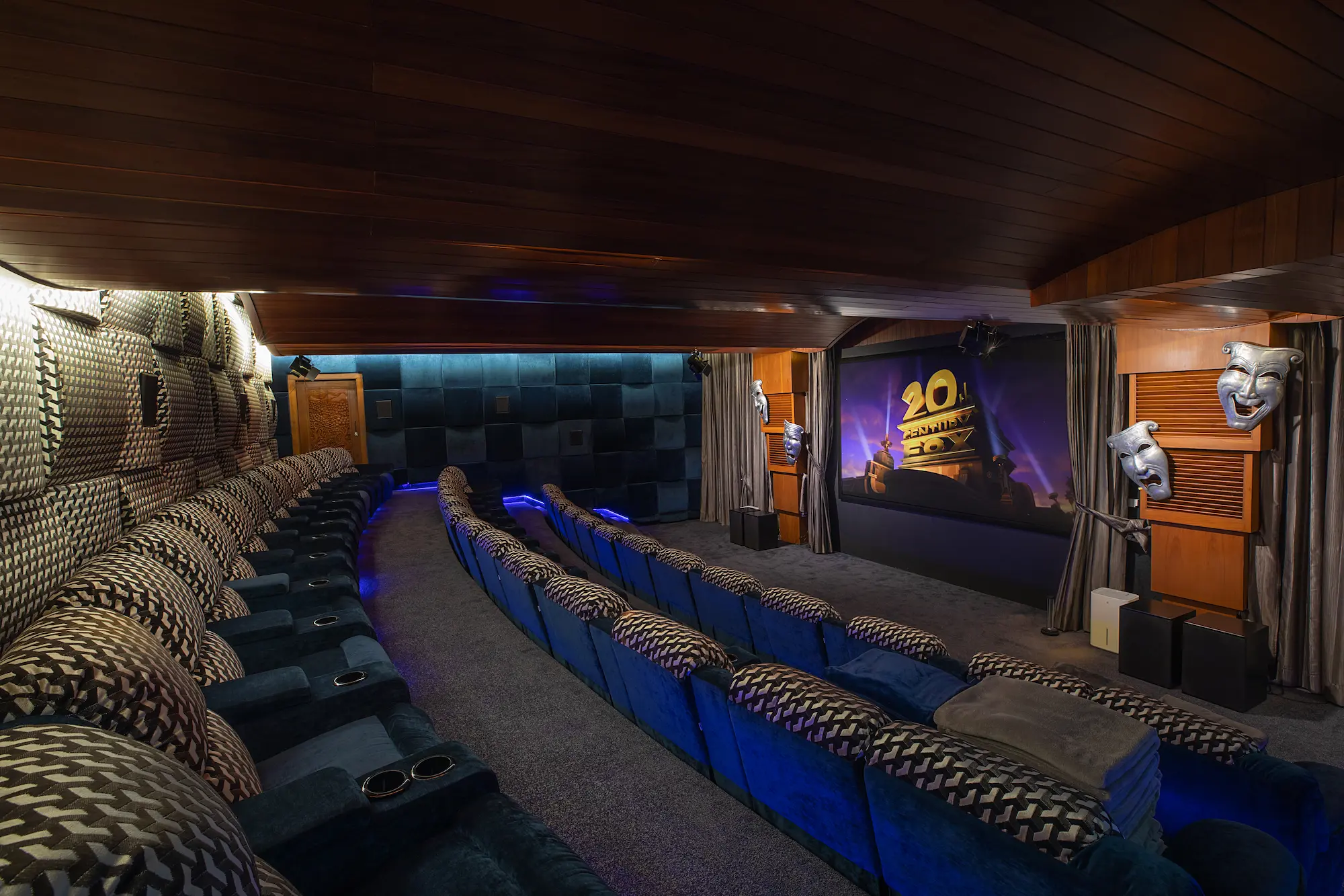 Cinema (3)